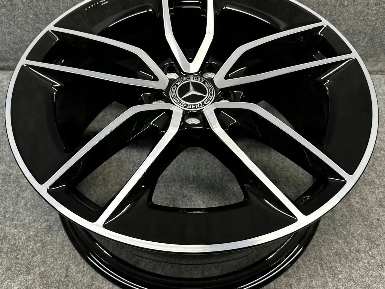 Billede 1 - ALUFÆLGE MERCEDES E KLASSE AMG E43 E53 213 W213 S2