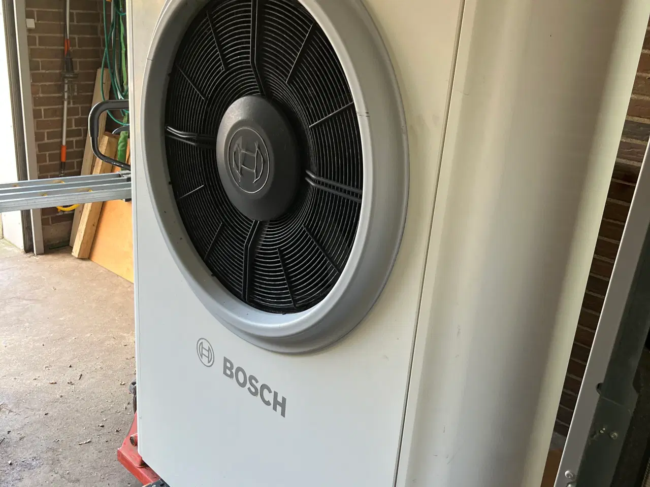 Billede 1 - Bosch luft til vand varmepumpe