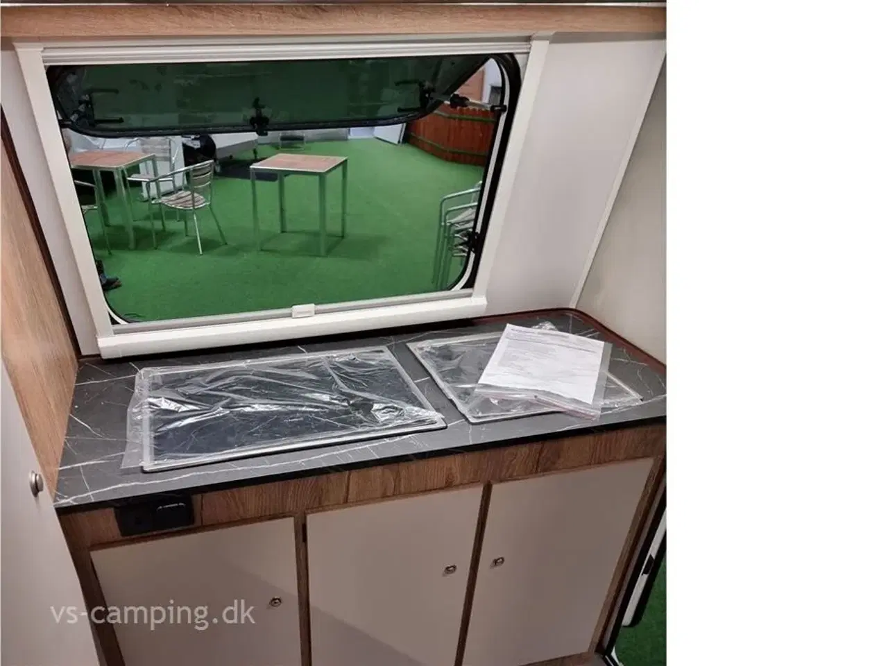 Billede 4 - 2026 - Vega 295 ET   KULT CAMPINGVOGN, SOM MÅ TRÆKKES AF DE FLESTE BILER.
