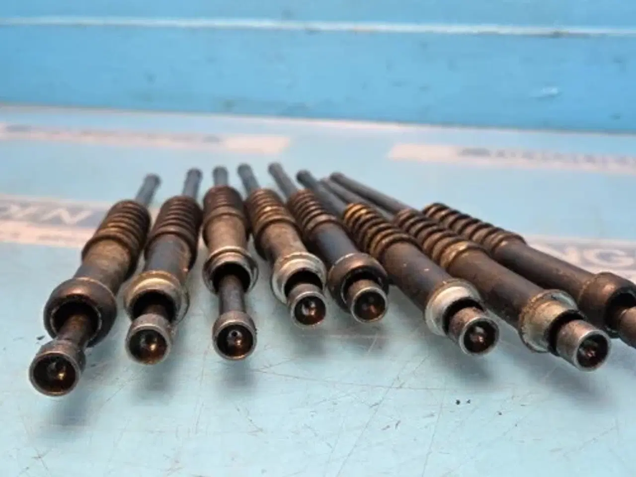 Billede 5 - Deutz 1000.4WT2 Stødstænger 8 Stk