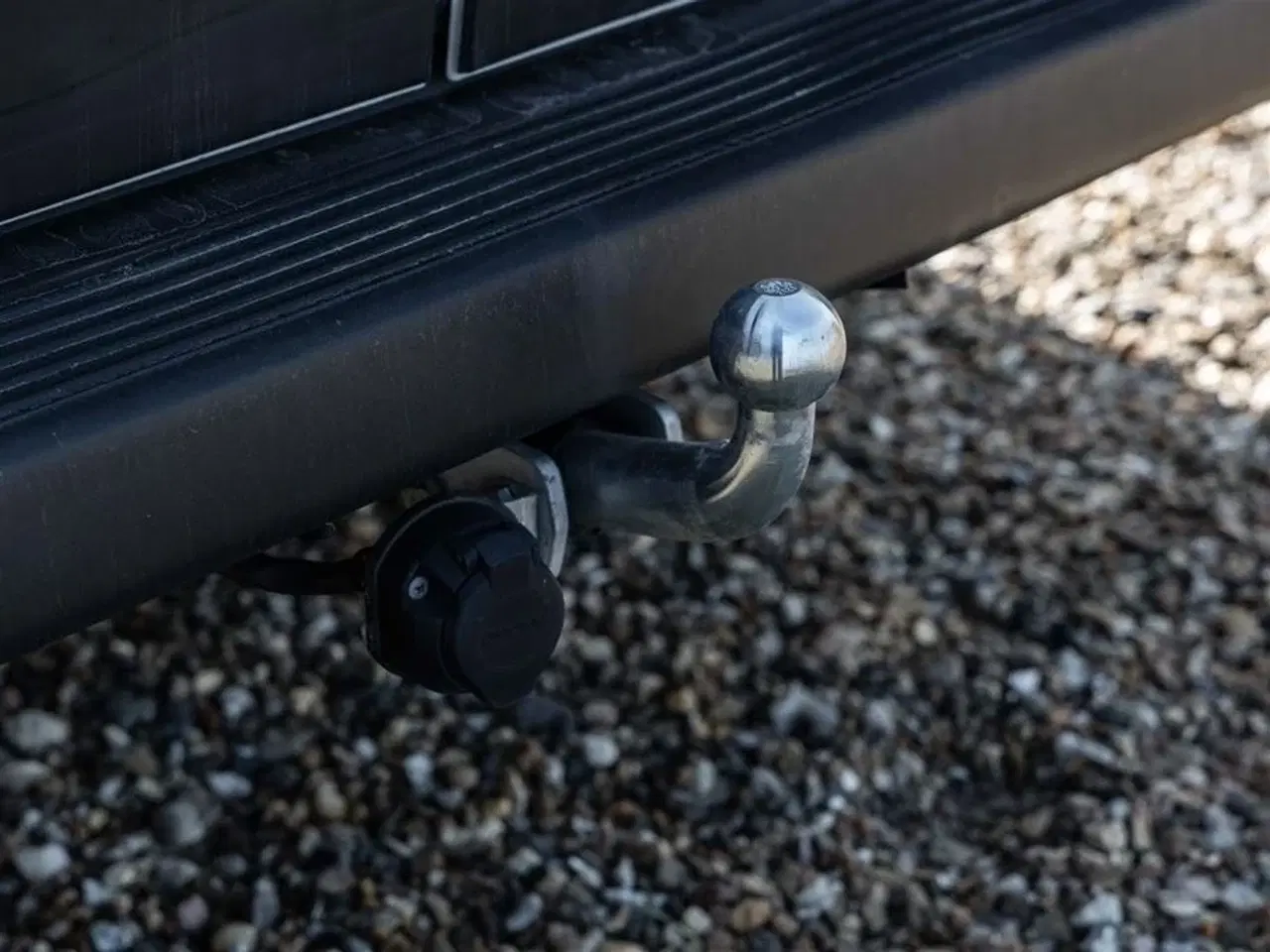 Billede 31 - 2021 - Bravia 636 140 Hk Edition 30   Campervan med langsgående senge og god indretning Kørt 20,500 Km.