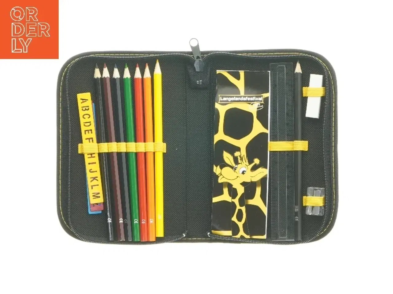 Billede 3 - Penalhus med farveblyanter fra Langelandsfestival (str. 19,5x13 cm)