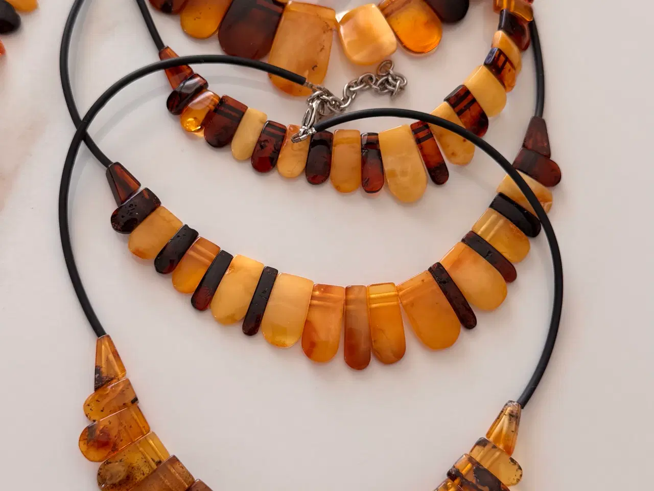 Billede 1 - For mange ravfarver, specialstykker og håndlavede