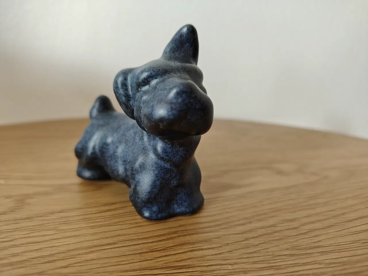 Billede 3 - Lille fin keramik hund