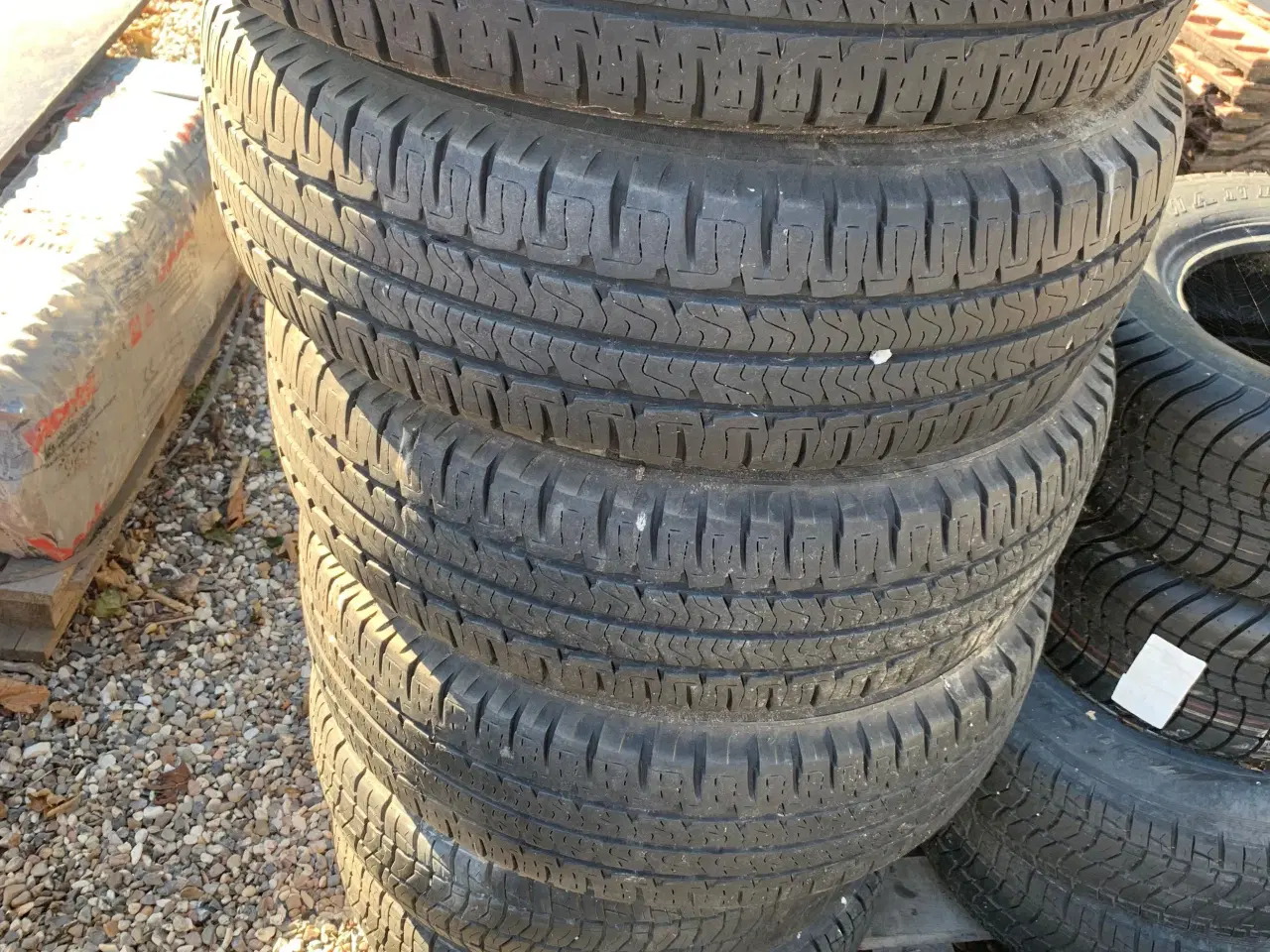 Billede 2 - Fælge og dæk til autocamper