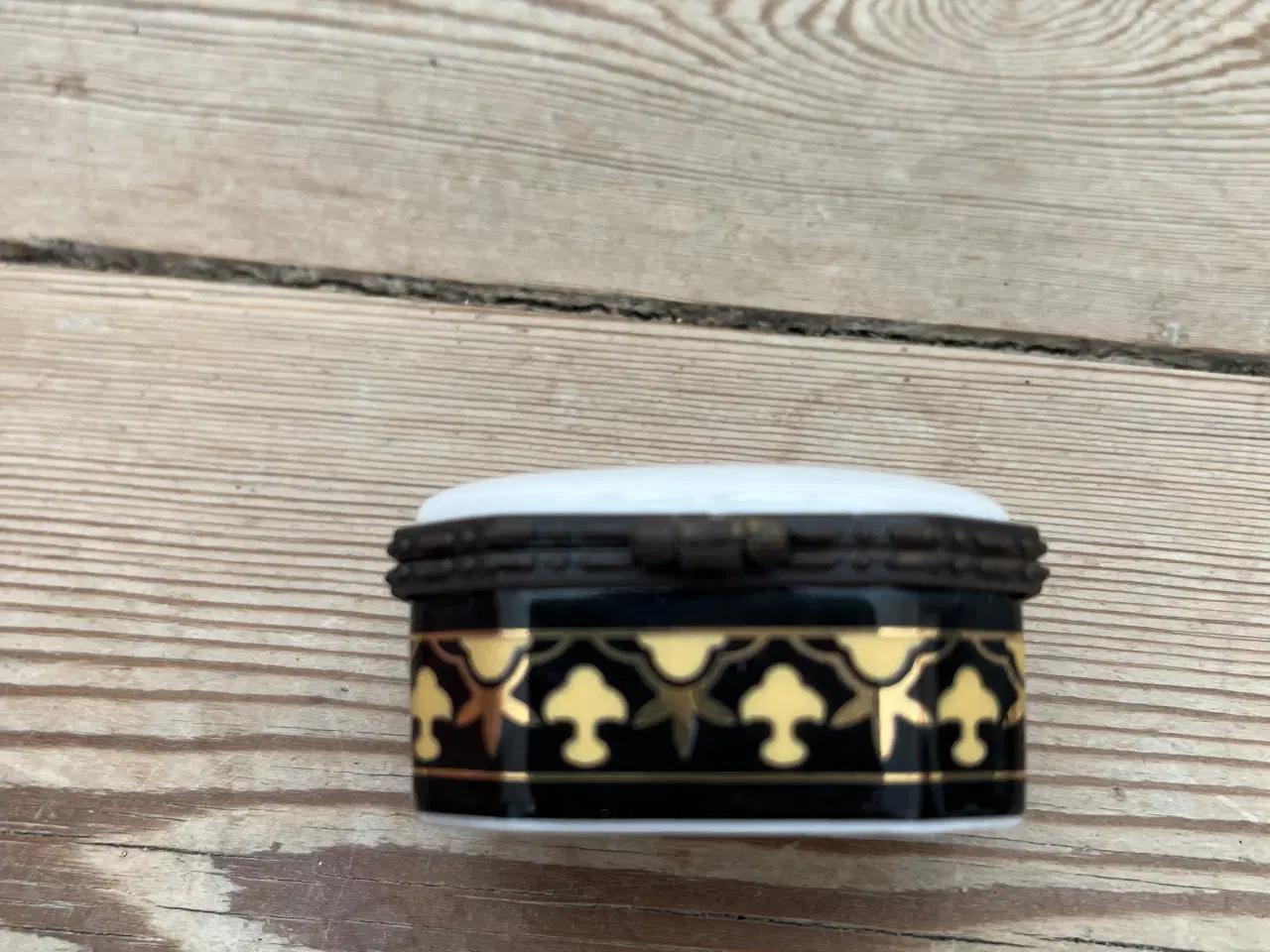 Billede 3 - Mini skrin / pilleæske