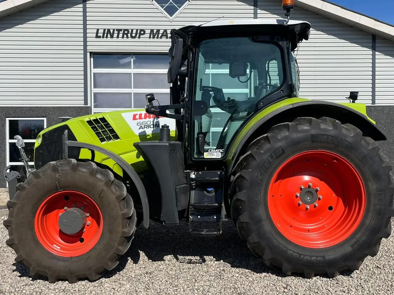 Billede 1 - CLAAS ARION 660 CMATIC med frontlift og front PTO og den kan evt også leveres med GPS anlæg