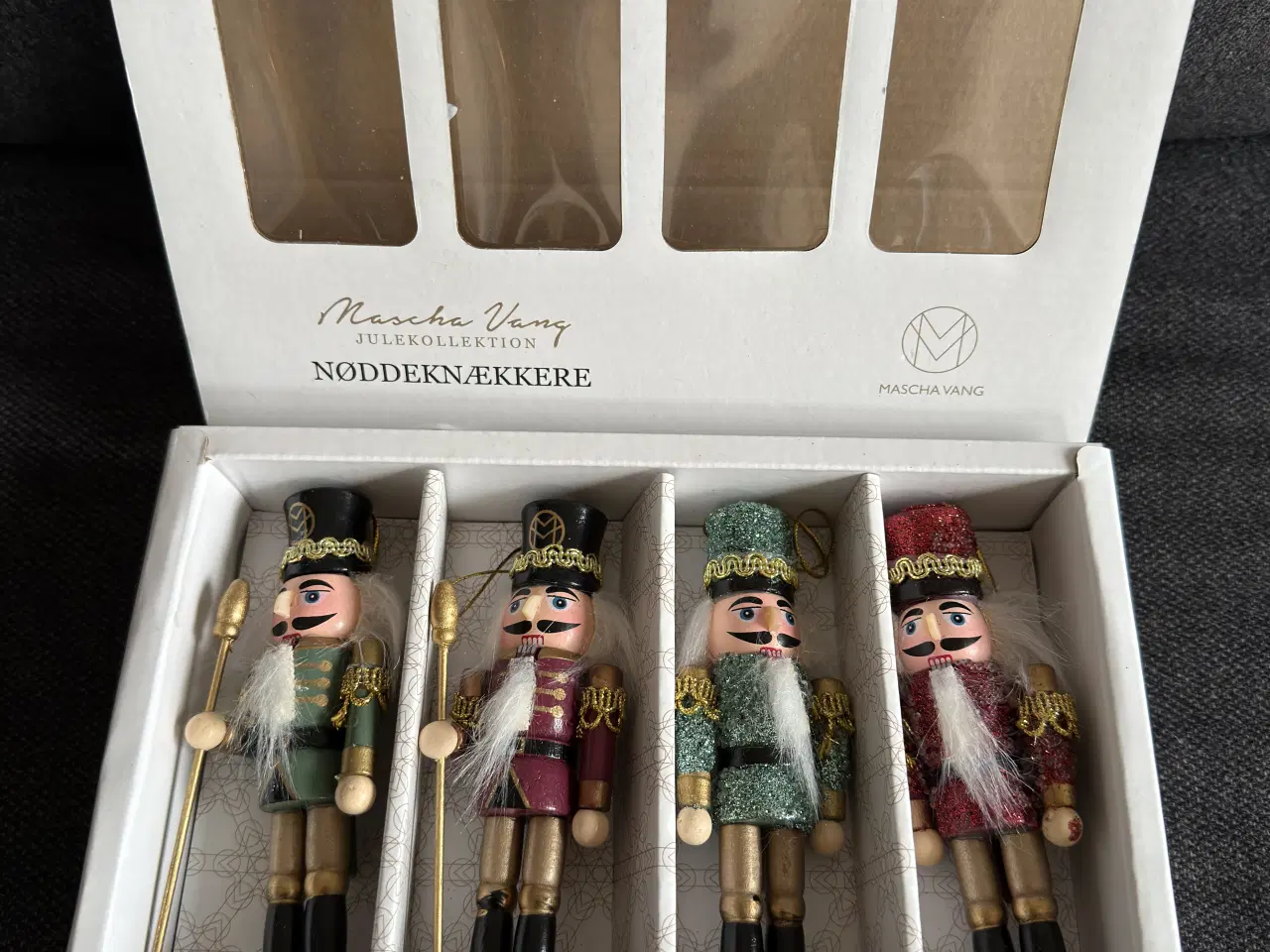 Billede 1 - Nødeknækker pakke Nødeknækker pakke Mascha Vang Ju