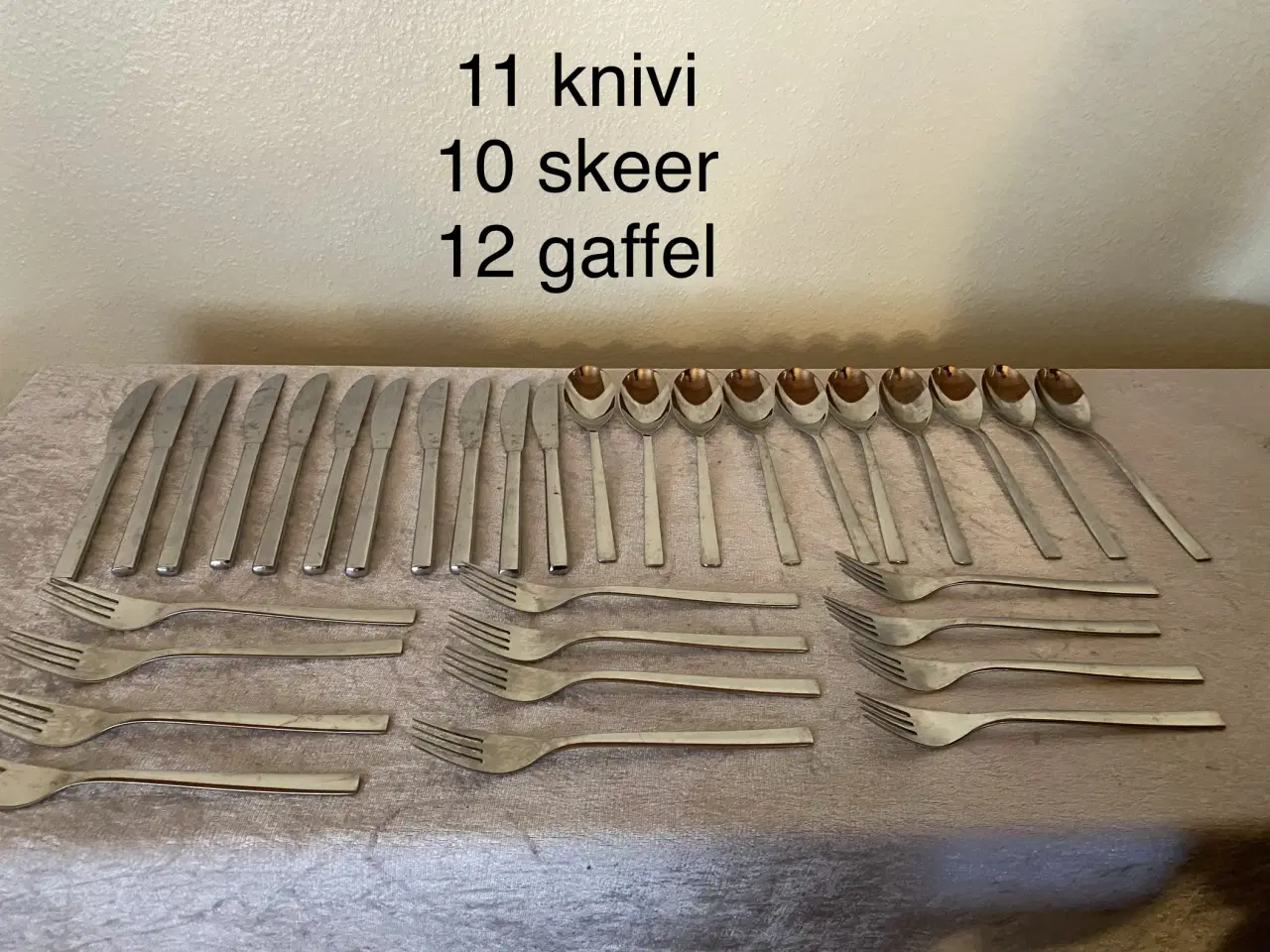 Billede 1 - WMF-bestik sæt i metal. Sættet består af 11 knive,