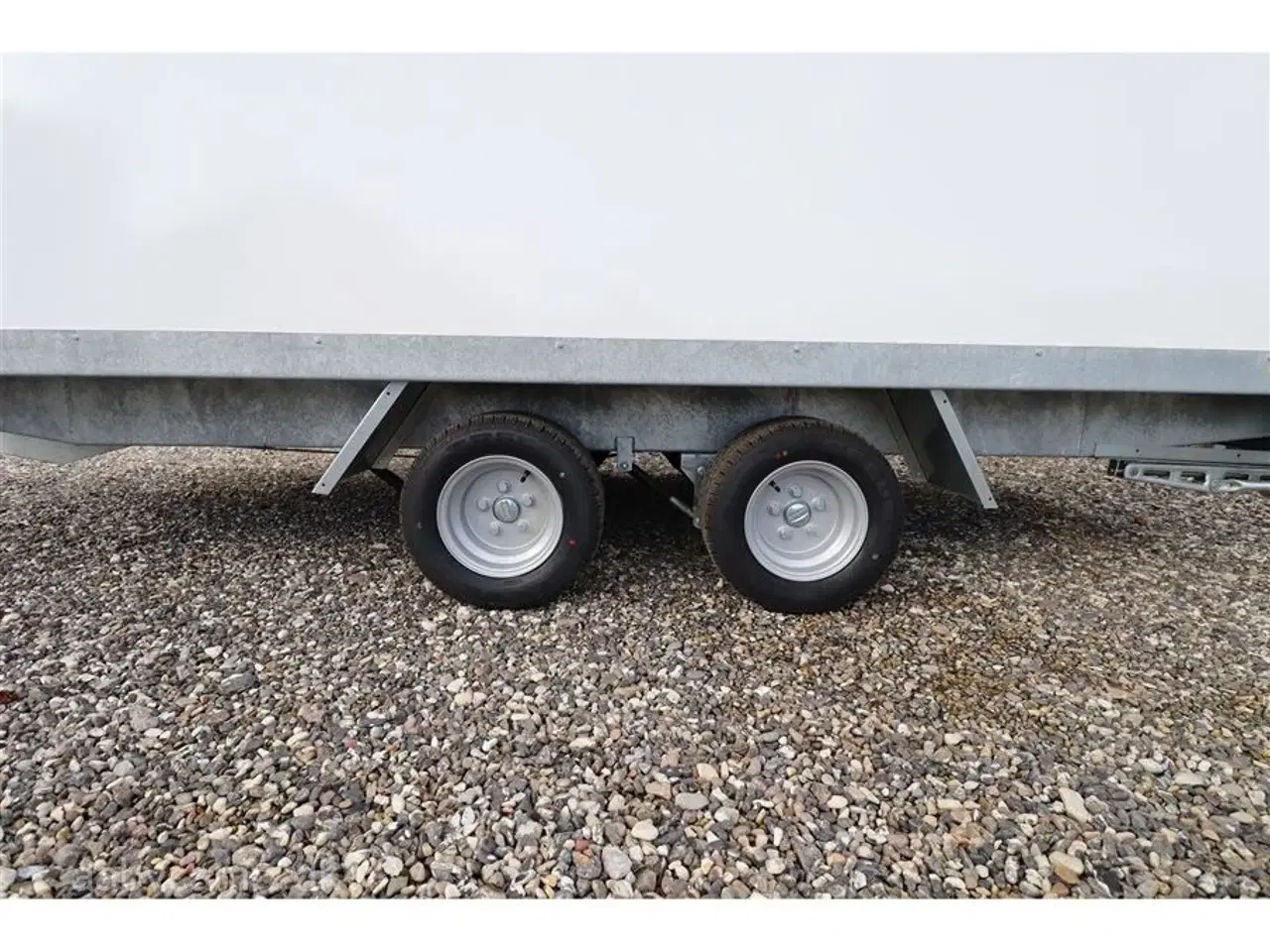 Billede 11 - 0 - Blyss Cargo FC2740HT med Rampe   Sandwich Cargo trailer str. 400x200x200 cm med rampe Top kvalitet