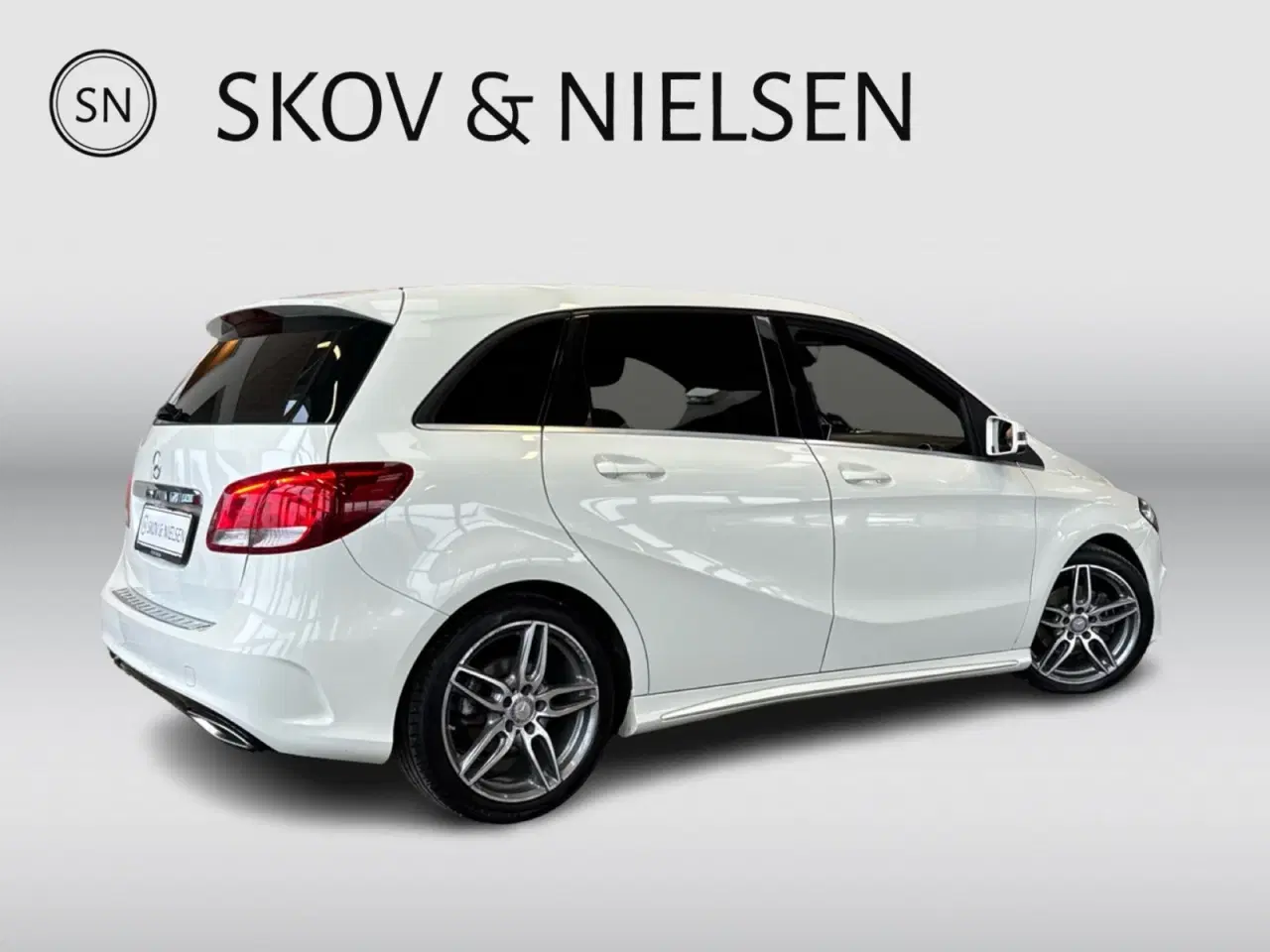 Billede 6 - Mercedes B180 d 1,5 AMG Line Van