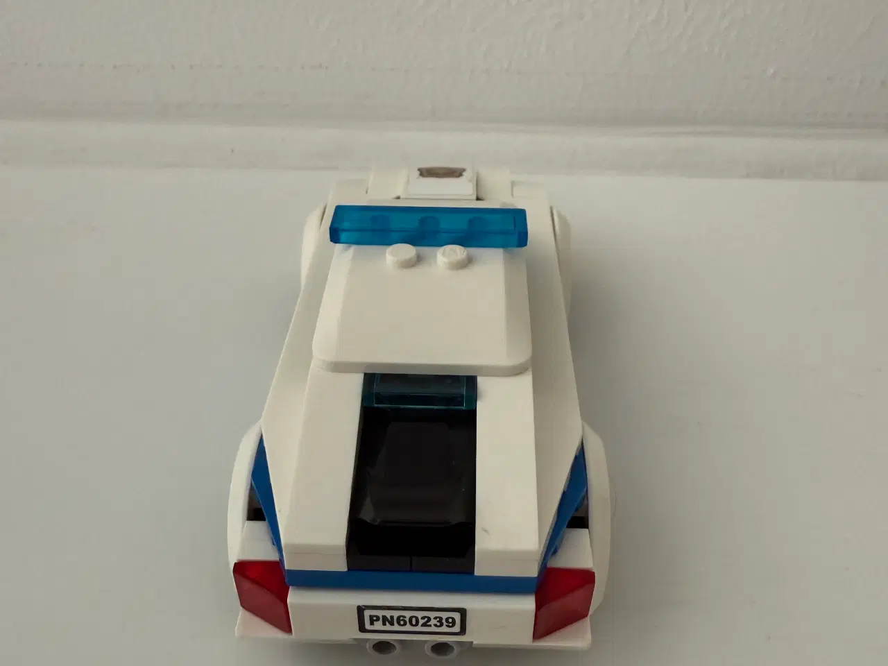 Billede 6 - LEGO City 60239 politibil og betjent