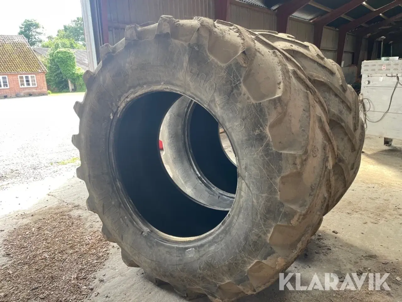 Billede 1 - Traktor dæk 710/70R 42 2 styk