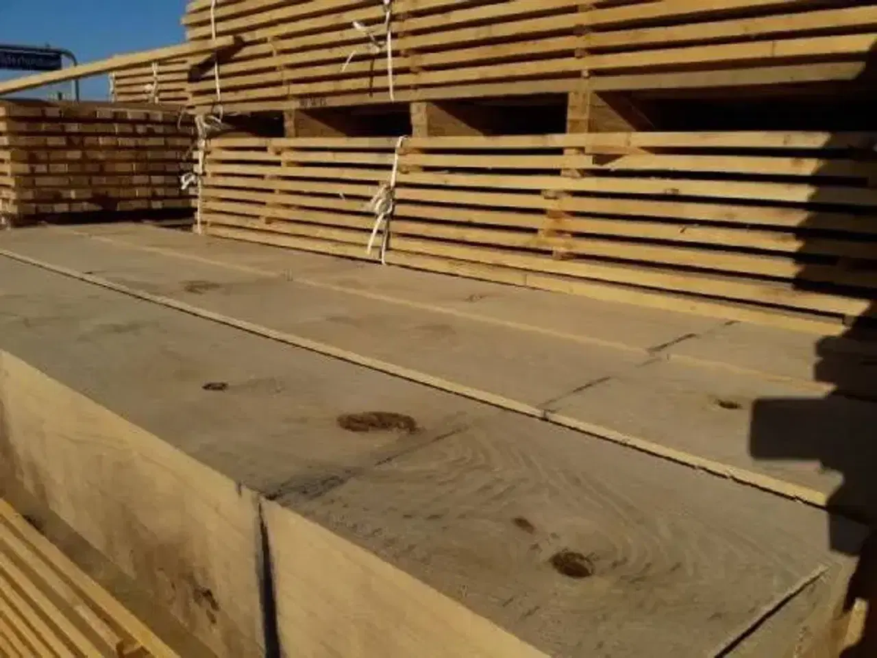 Billede 1 - Egetræ - lægter, brædder, rundstok m.m.