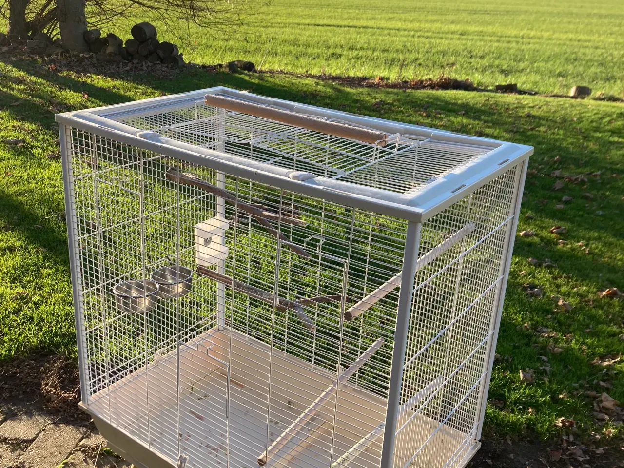 Billede 2 - Flot bur kan åbnes i taget tlf 21632741