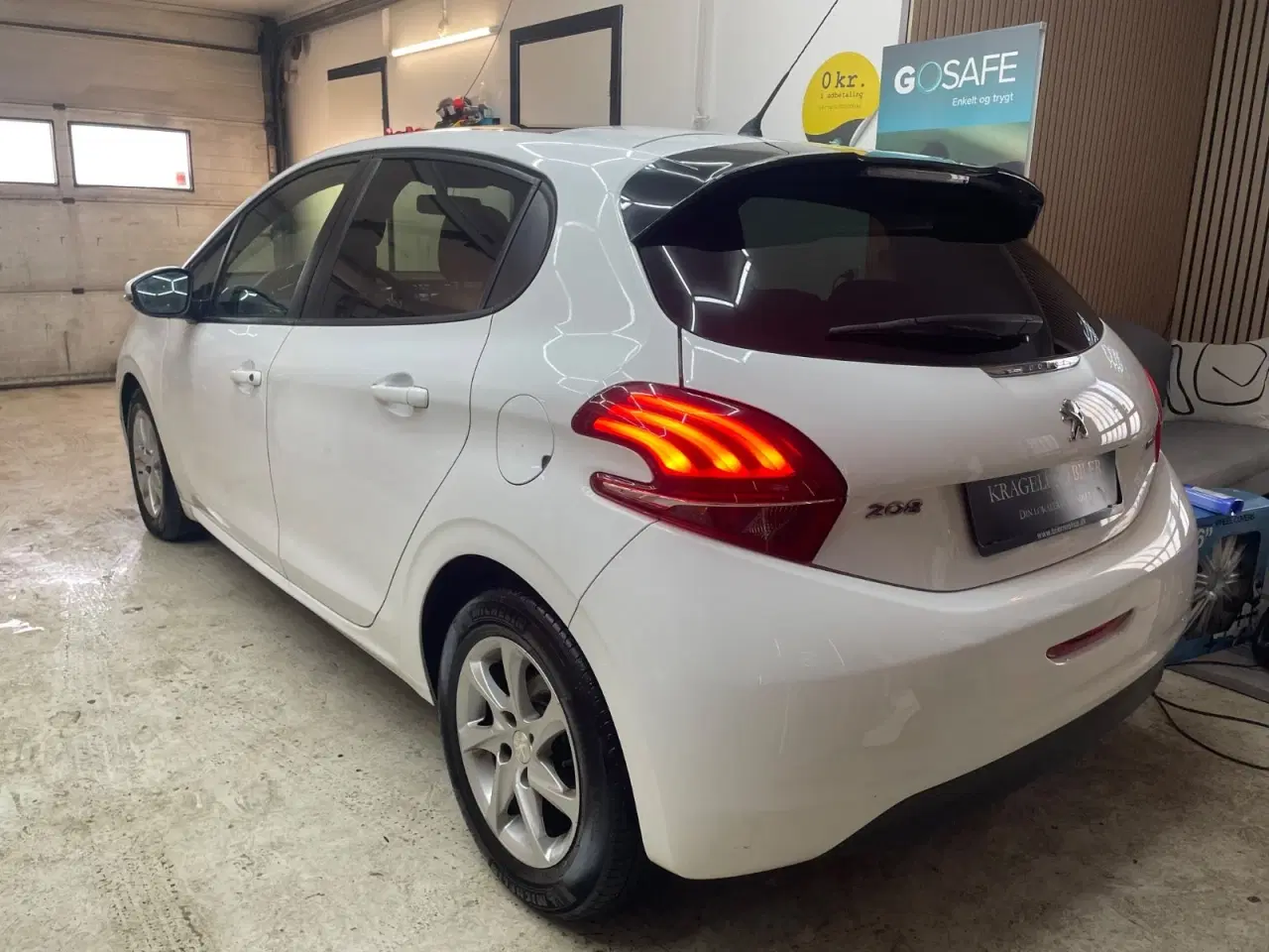 Billede 4 - Peugeot 208 1,6 BlueHDi 100 Envy Sky