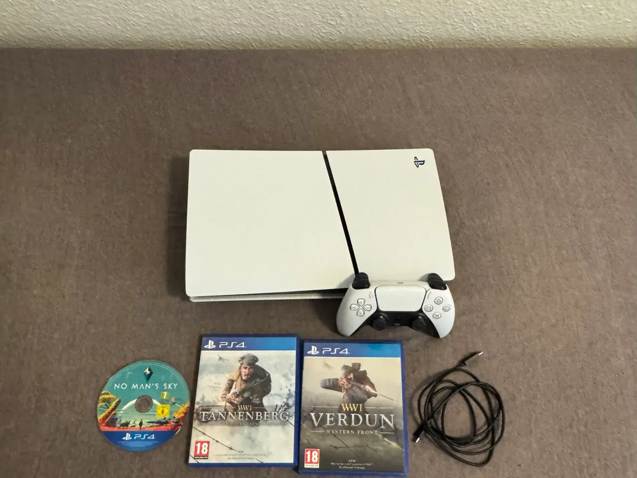 Billede 8 - Playstation 5 slim 1tb + Samsung smart TV + 3 spil