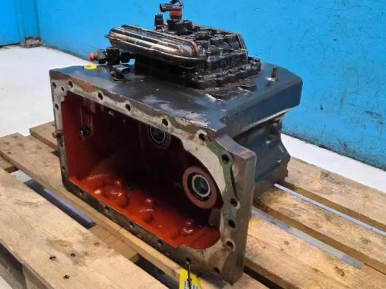 Billede 6 - Deutz Agrotron 90 Gearkasse Hus 04423301