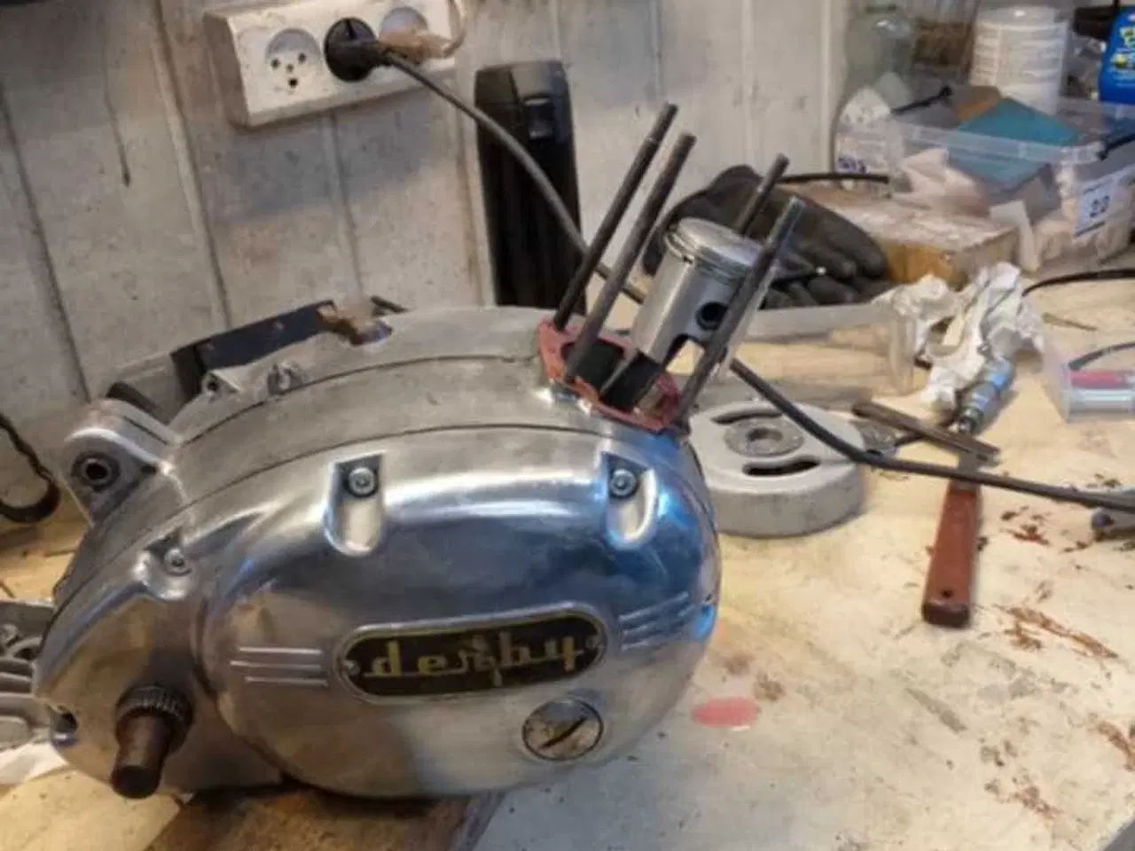 Billede 5 - Derby ferarri motor