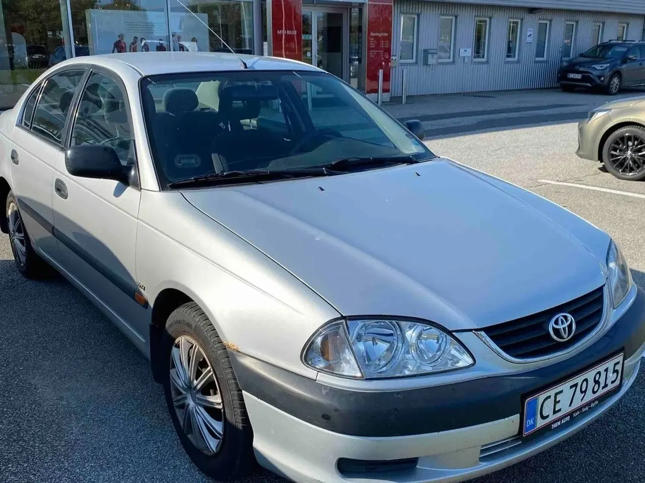 Billede 1 - Toyota Avensis 1,6 Luna