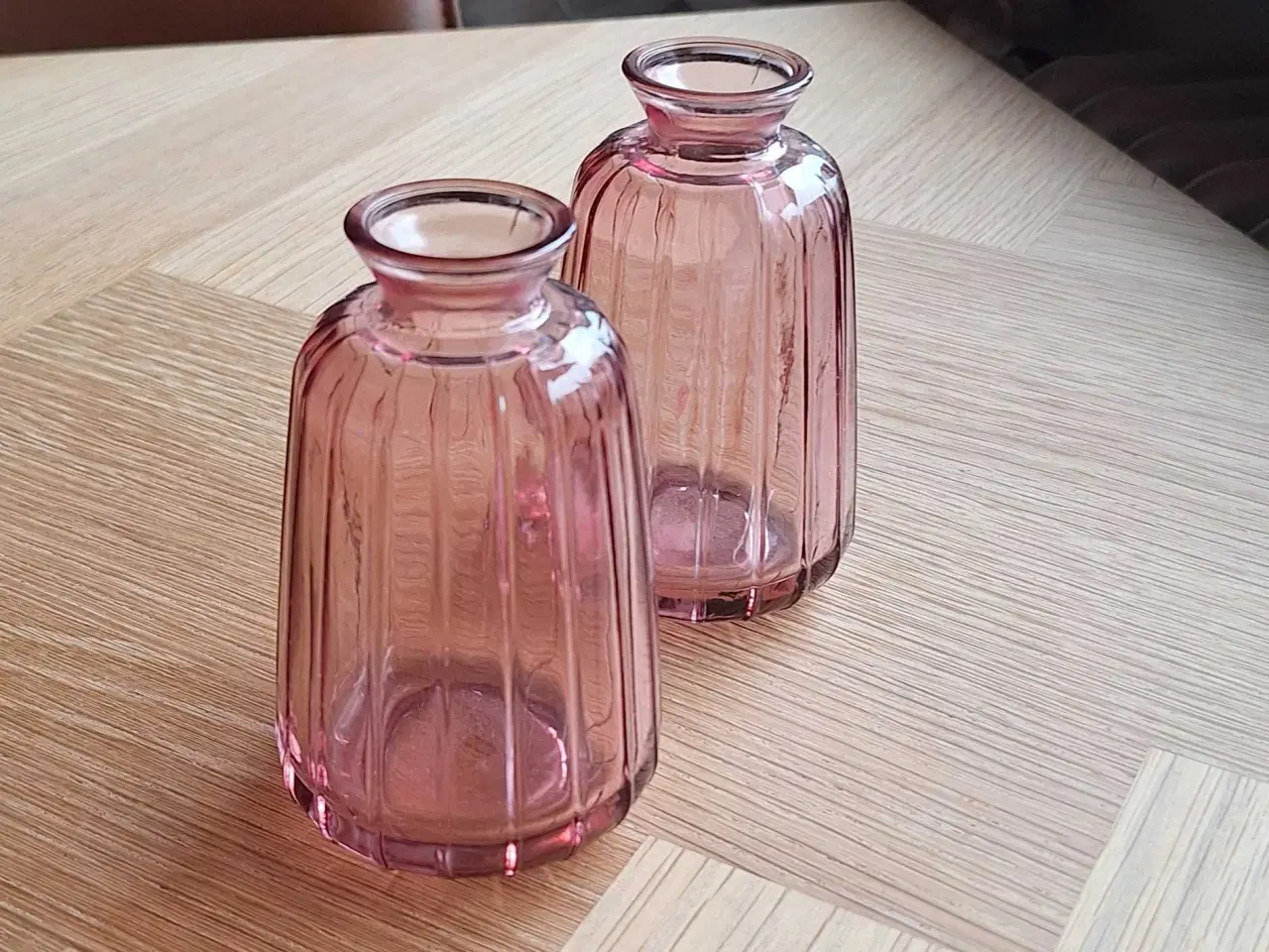 Billede 4 - Lyserøde vaser 
