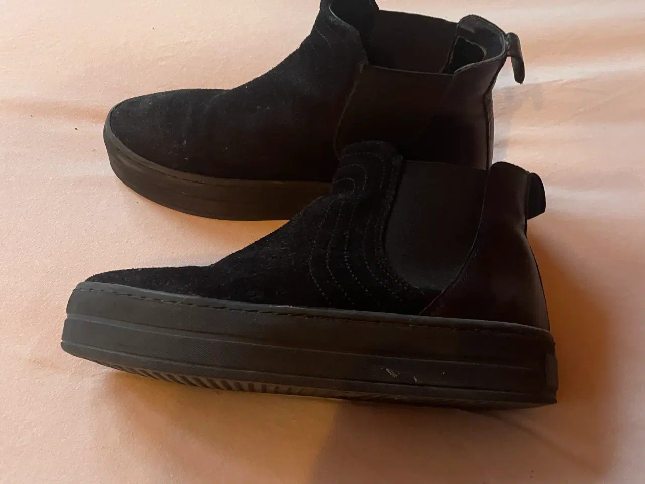 Billede 1 - Flotte sorte støvler