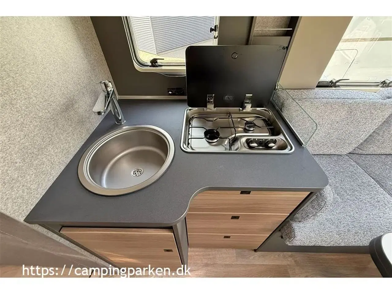Billede 13 - 2025 - Dethleffs Trend I 7057 EBL   Superflot, nyudviklet Trend, 180 hk, automatgear, face-to-face siddegruppe, enkeltsenge