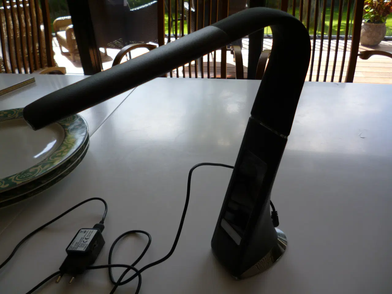 Billede 3 - Touch lampe m/ur.