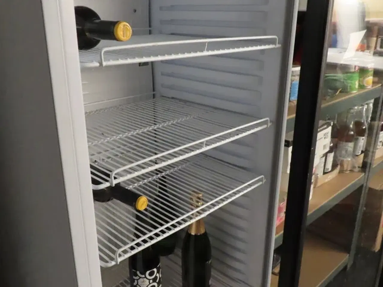 Billede 5 - Displaykøleskab, VIBOCOLD TEFCOLD SCU 1280