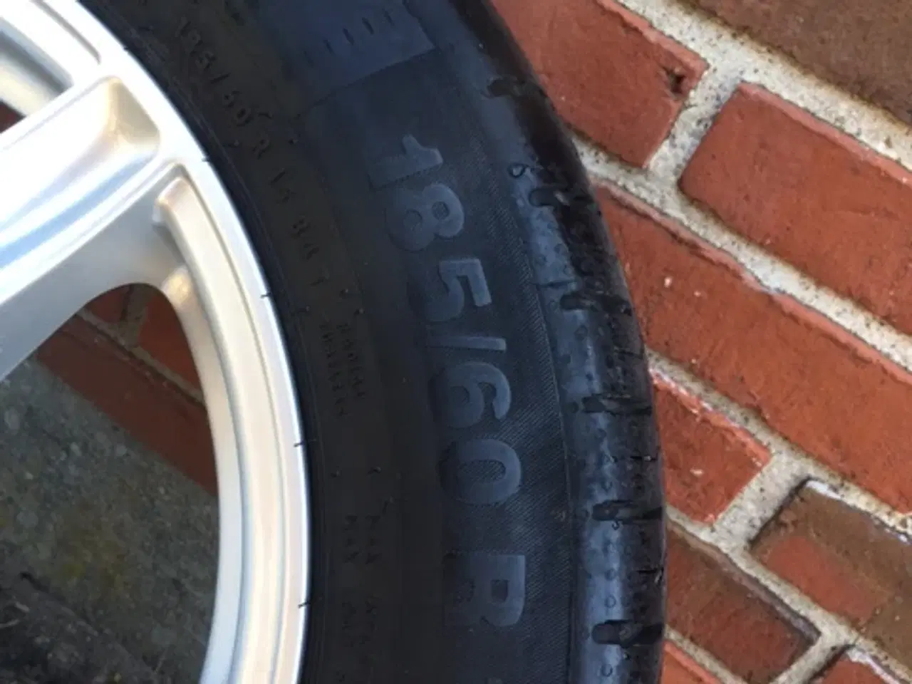 Billede 3 - flot fælge med næsten ny dæk, ContiEccoContact 
