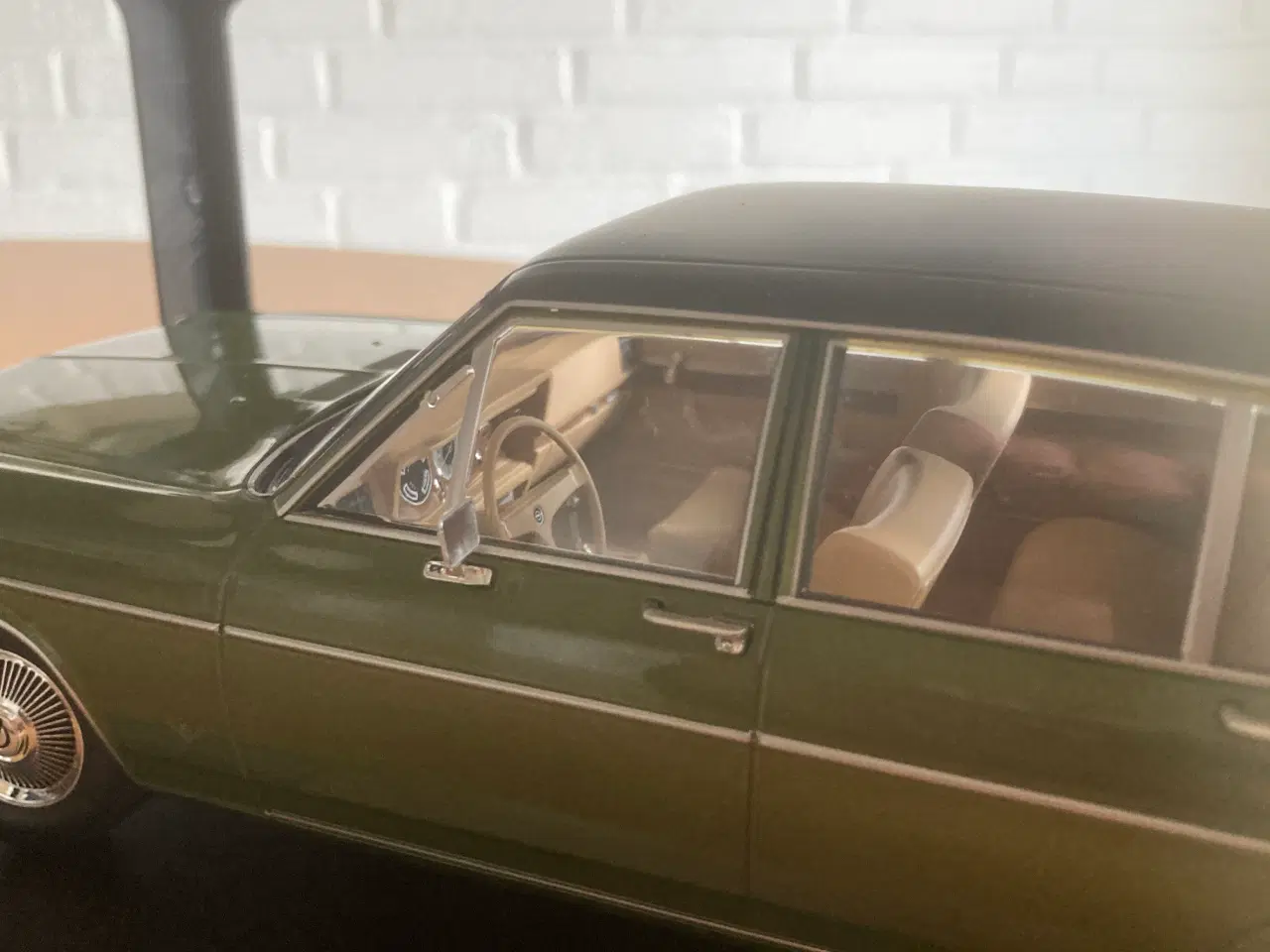 Billede 6 - Opel Diplomat 1:18