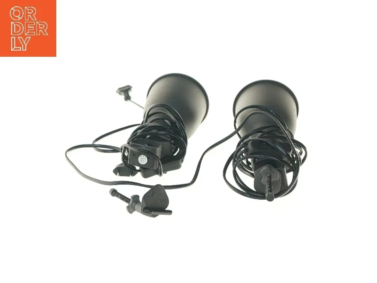 Billede 4 - Sort lamper med ledning fra IKEA (str. Ø 11x32 cm)