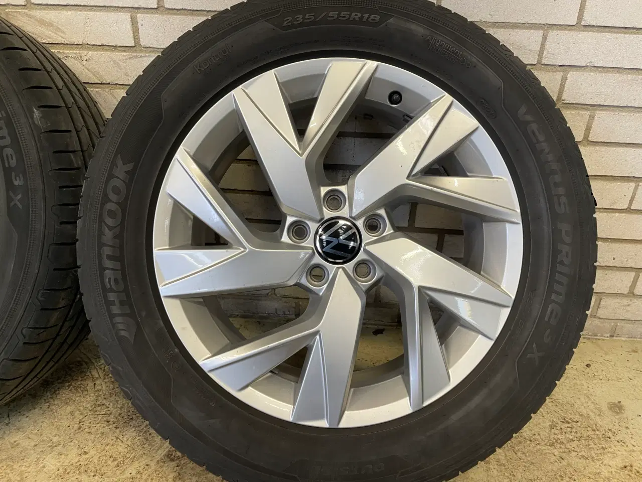 Billede 4 - 18 VW Tiguan 235/55r18 Ref.197 sommer