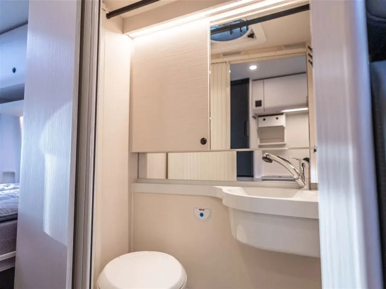 Billede 20 - 2026 - Tourne 6.0 Select aut. gear - Black - 180HK   Tournes topmodel