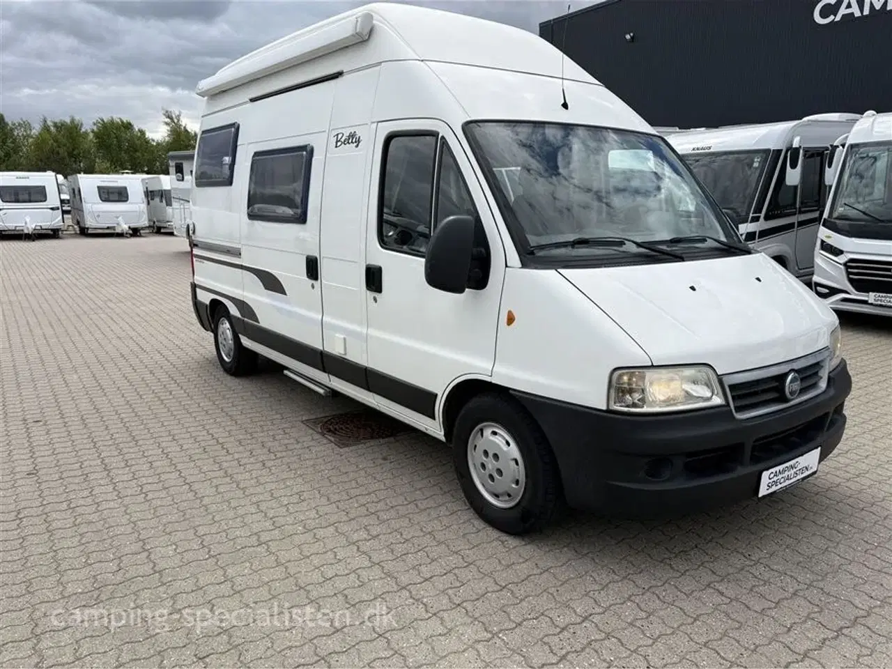 Billede 5 - 2007 - Fiat DUCATO   Pæn og velholdt camper med sjov indretning fra 2007. hos Camping-Spercialisten