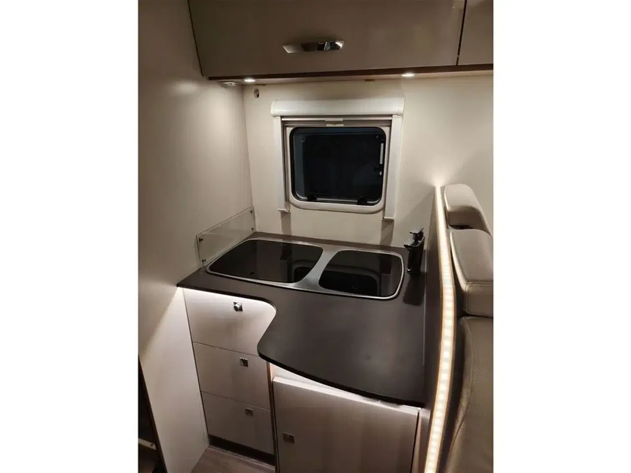 Billede 8 - 2018 - Bürstner Lyseo I 734 G