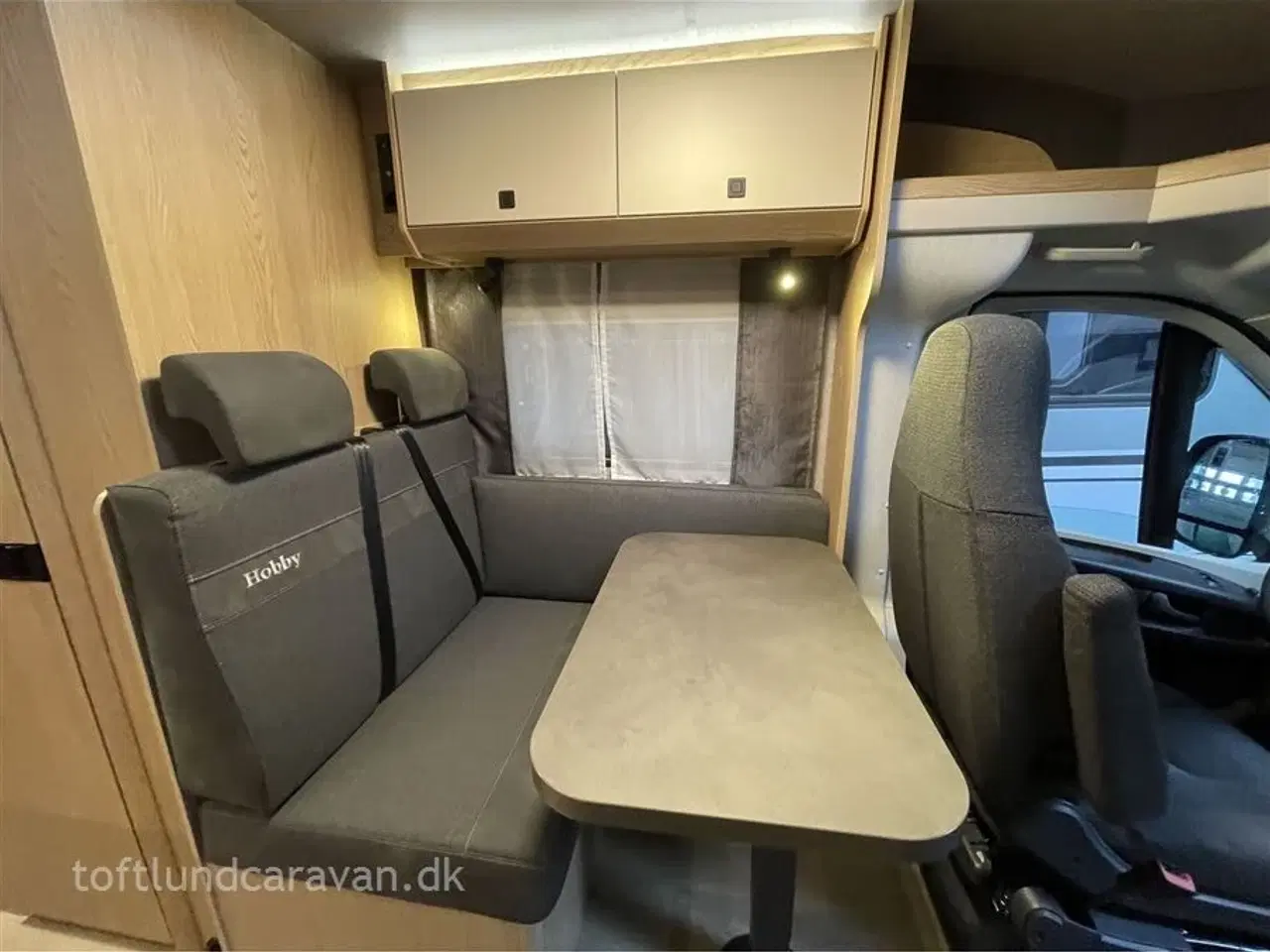 Billede 14 - 2025 - Hobby Ontour C 680 GE   NY 2025 m/AUT. GEAR, ADAPTIV FARTPILOT mv. SUPER LÆKKER AUTOCAMPER. NU PÅ LAGER !