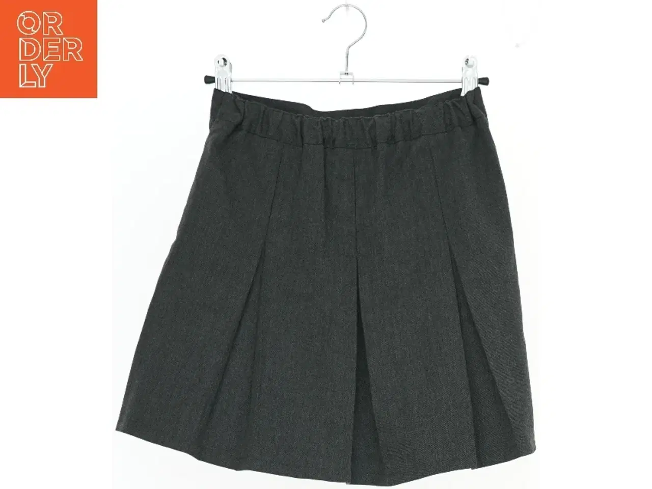 Billede 1 - Grå nederdel med læg fra School Life (str. 128)