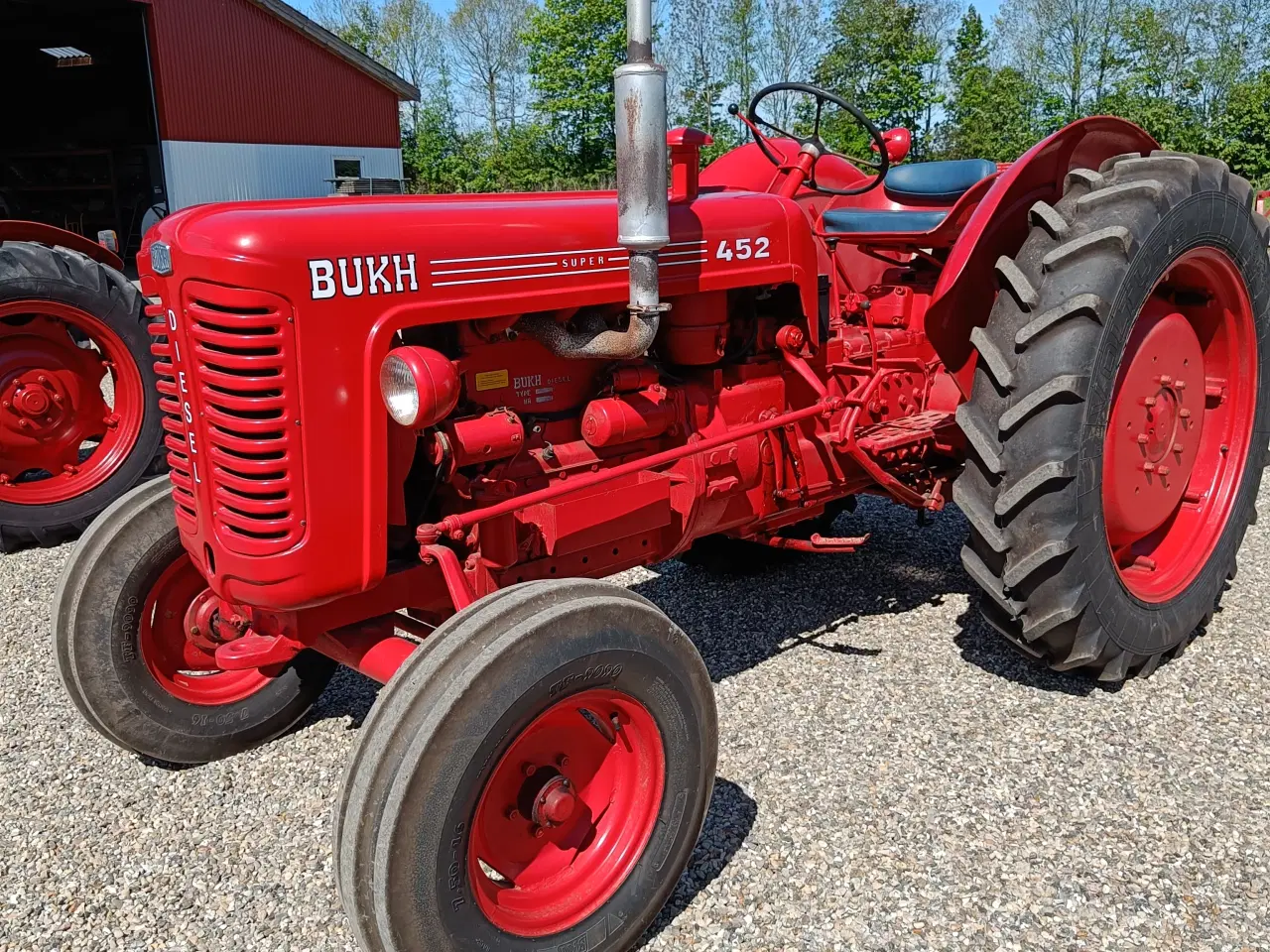 Billede 1 - Bukh 452  Traktor 