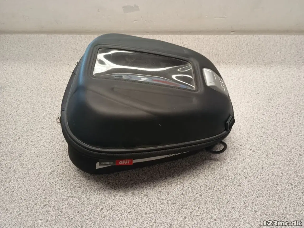 Billede 1 - GIVI Tanktaske TANKLOCK 6L - SPORT-T