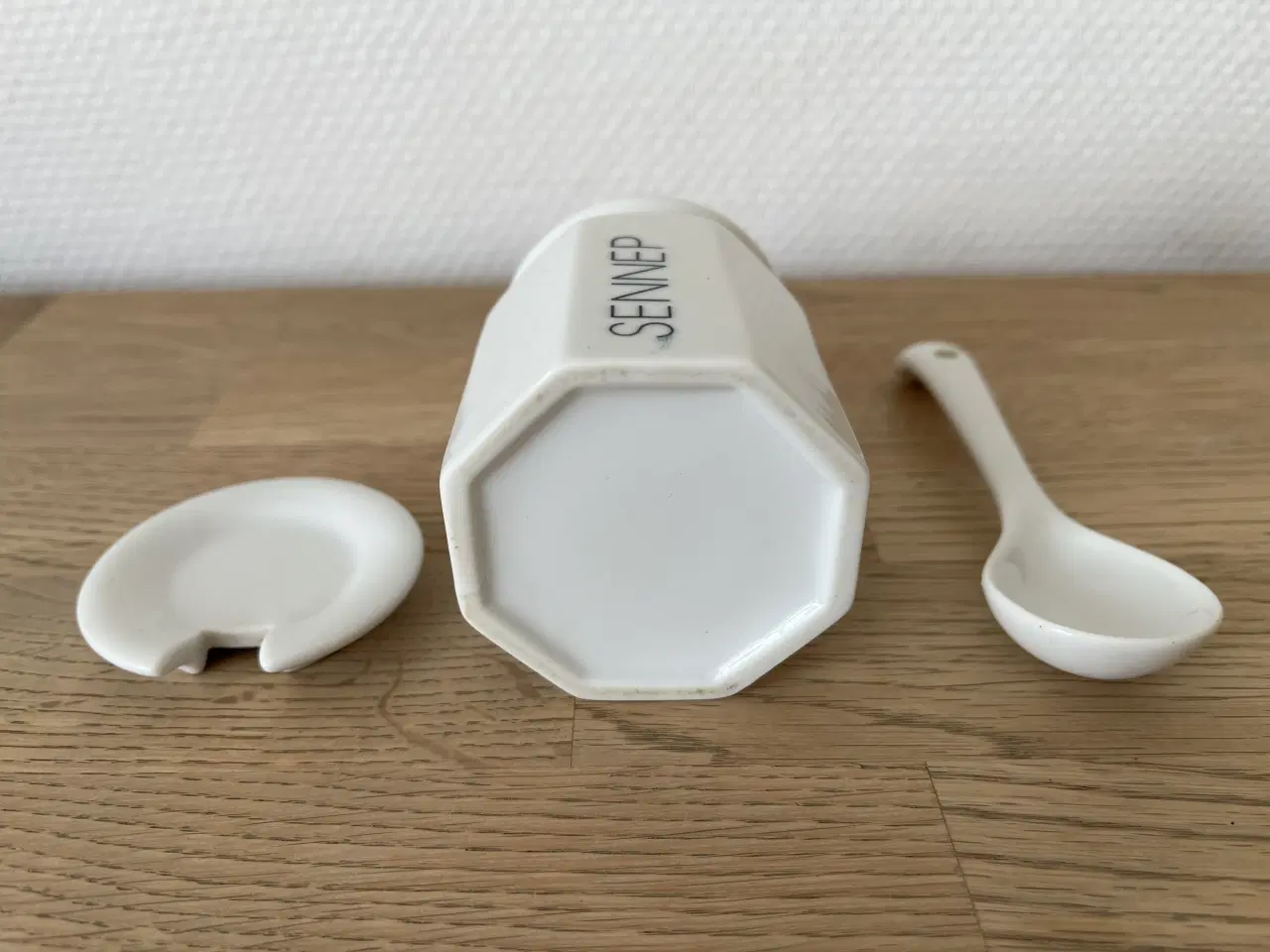 Billede 3 - Sennepskrukke med låg og ske