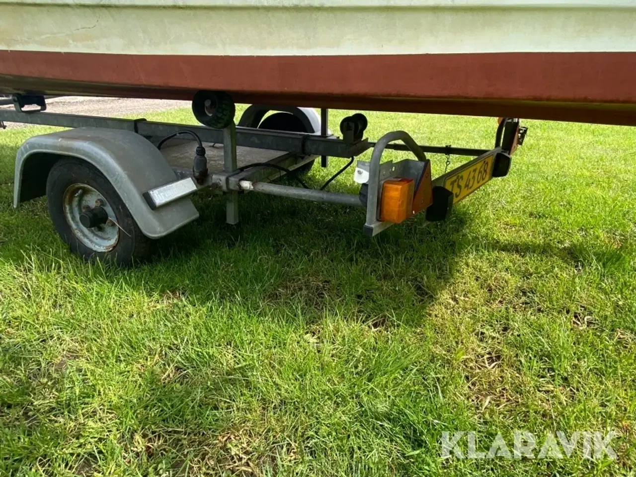 Billede 10 - Båd med motor og trailer