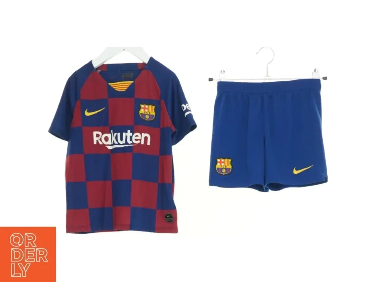 Billede 1 - Sæt fra Nike (str. 110 cm)