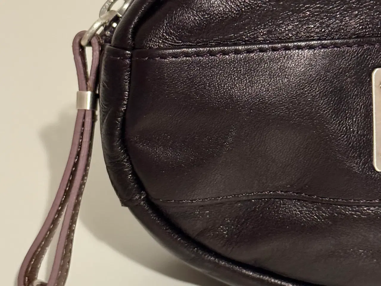 Billede 14 - Pandora kosmetikpung m. to spejle og stofpose