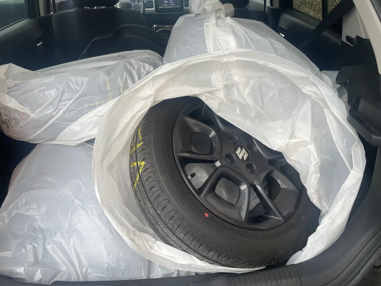 Billede 6 - Rigtig fin 2022 Suzuki Ignis med masser af udstyr