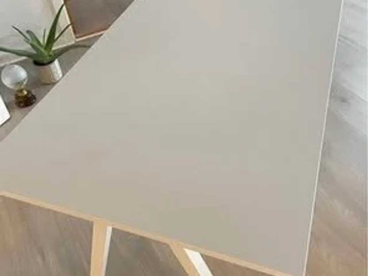 Billede 4 - Skrivebord