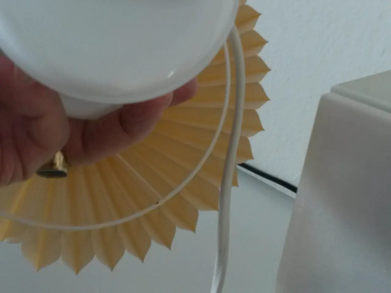 Billede 2 - lille apoteker lampe med skærm. højde på glas 10 c