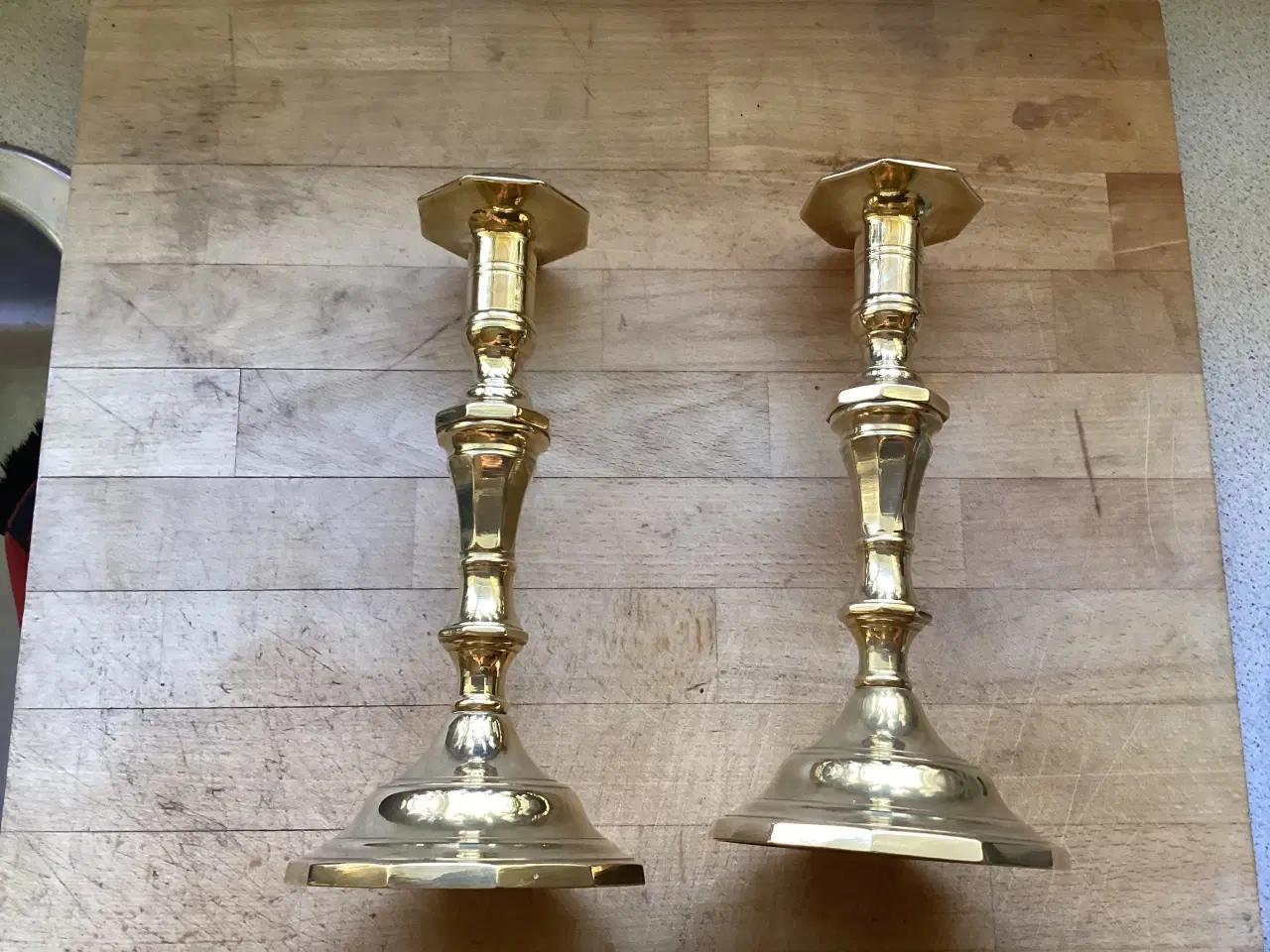 Billede 3 - 2 stk. Messing lysestager H 25 cm.