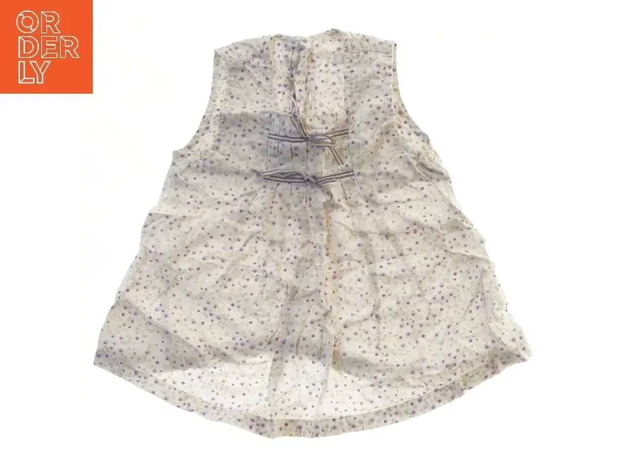 Billede 1 - Bluse med blomsterprint fra H&M (str. 74)