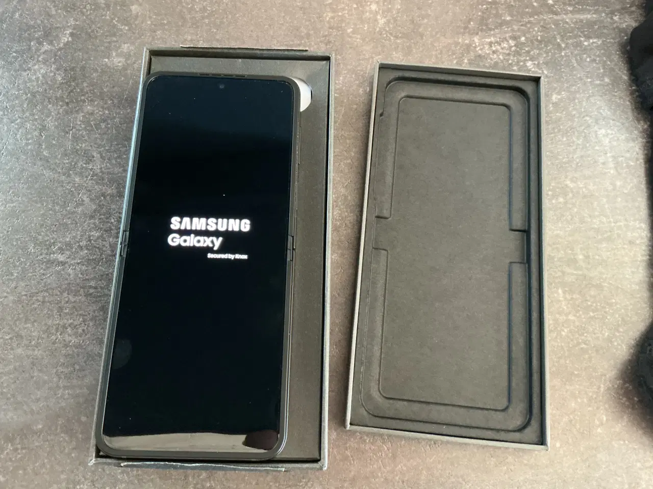 Billede 5 - Samsung flip …..BYD SERIØST 